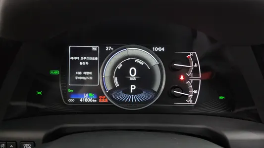 Lexus ES300h 7 2023 8