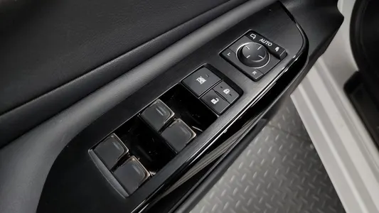 Lexus ES300h 7 2023 16
