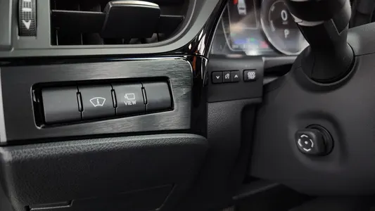 Lexus ES300h 7 2023 30