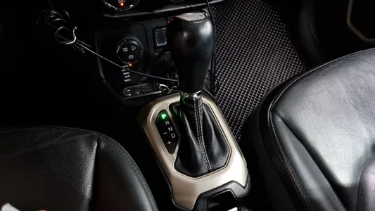 Jeep 레니게이드 2.0 AWD 2015 9