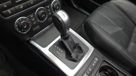 Land Rover 2 2.2 SD4 HSE 2014 9