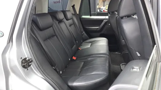 Land Rover 2 2.2 SD4 HSE 2014 12