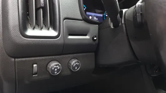 Chevrolet 콜로라도 3.6 -X 4WD 2020 18