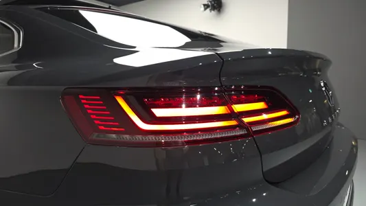Volkswagen 아테온 2.0 TDI 2019 23
