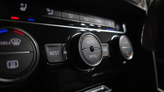 Volkswagen 아테온 2.0 TDI 2019 29