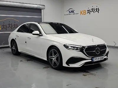Mercedes-Benz E-Class W214 E300 4MATIC AMG Line 2025 5