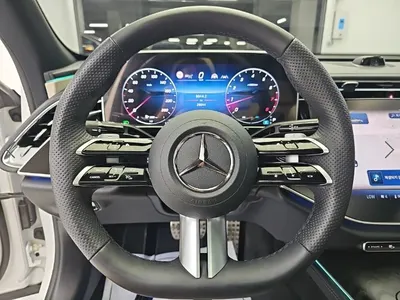 Mercedes-Benz E-Class W214 E300 4MATIC AMG Line 2025 10