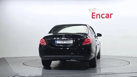 Mercedes-Benz C-Class W205 C200 2015 4