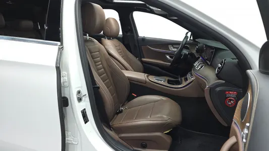 Mercedes-Benz E-Class W213 E250 2021 11