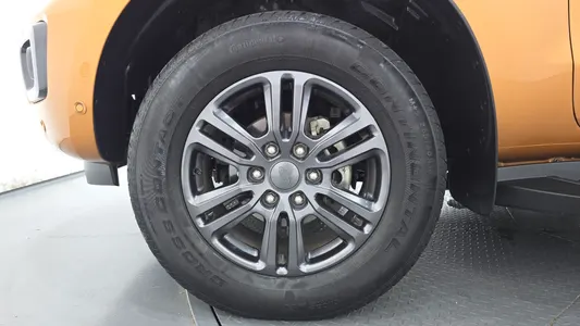 Ford 3 2.0 2022 5
