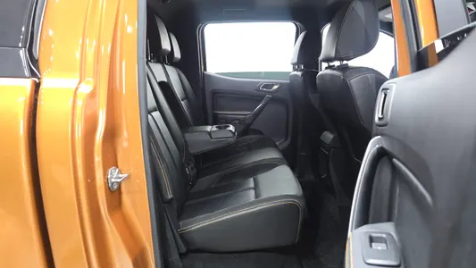 Ford 3 2.0 2022 12