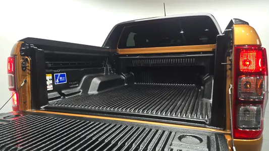 Ford 3 2.0 2022 20