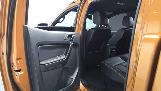 Ford 3 2.0 2022 26