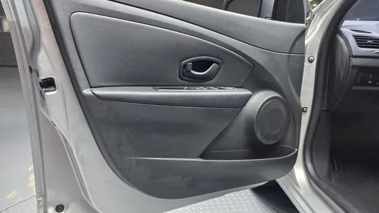 Renault Korea SM3 SE 2017 24