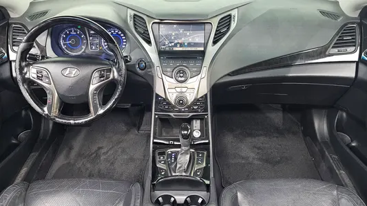 Hyundai Grandeur HG HG240 2011 7
