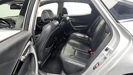 Hyundai Grandeur HG HG240 2011 11