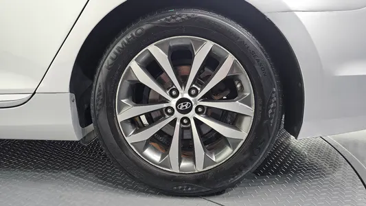 Hyundai Grandeur HG HG240 2011 22