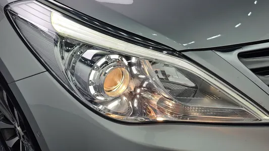Hyundai Grandeur HG HG240 2011 23
