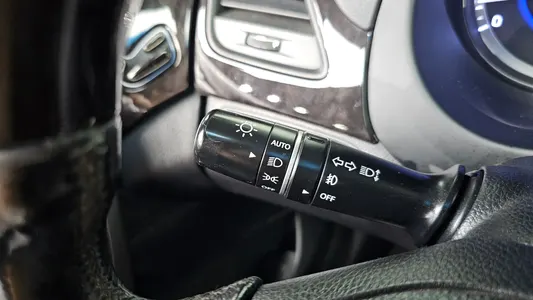 Hyundai Grandeur HG HG240 2011 32