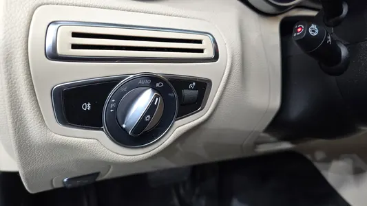Mercedes-Benz C-Class W205 C220 d 2019 19