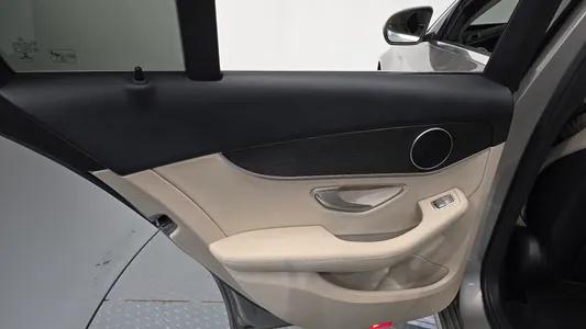 Mercedes-Benz C-Class W205 C220 d 2019 26