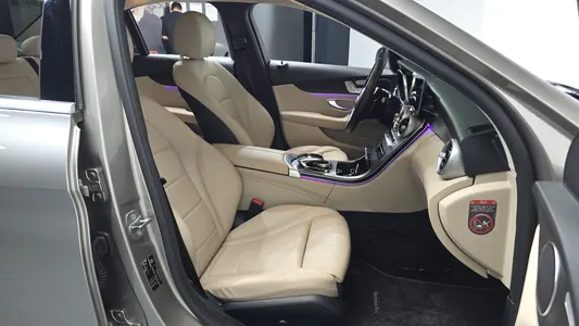 Mercedes-Benz C-Class W205 C220 d 2019 27