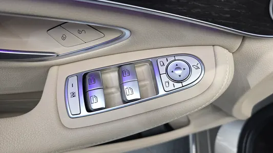 Mercedes-Benz C-Class W205 C220 d 2019 28
