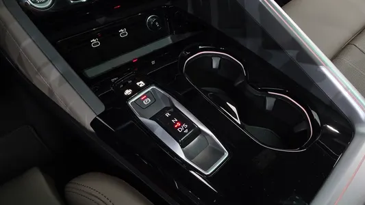 Audi Q5 (80A) 45 TFSI S Line 2025 9