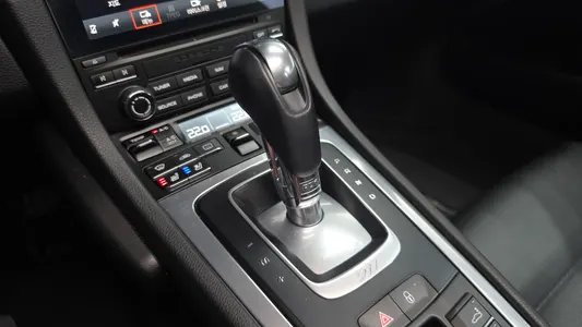 Porsche 911 2019 9