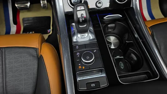 Land Rover 2 3.0 SDV6 AB 2019 8