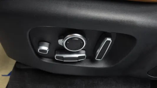 Land Rover 2 3.0 SDV6 AB 2019 36