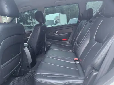 KG Mobility W 2.0 4WD RX7 2015 10