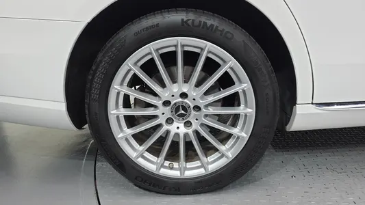 Mercedes-Benz E-Class W213 E250 2021 5