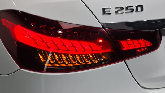 Mercedes-Benz E-Class W213 E250 2021 23