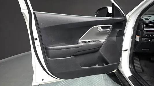 Kia 니로 플러스 2022 24
