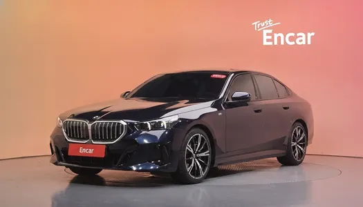 BMW 5 Series (G60) 530i xDrive M 2024 21
