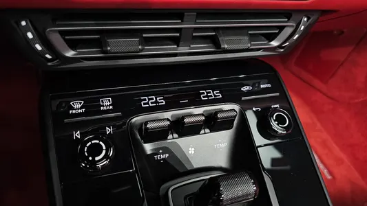 Porsche 911 (992) 4 GTS 2023 33