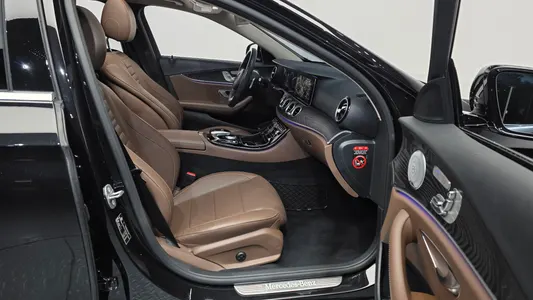 Mercedes-Benz E-Class W213 E300 4MATIC 2018 11