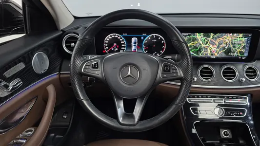 Mercedes-Benz E-Class W213 E300 4MATIC 2018 13