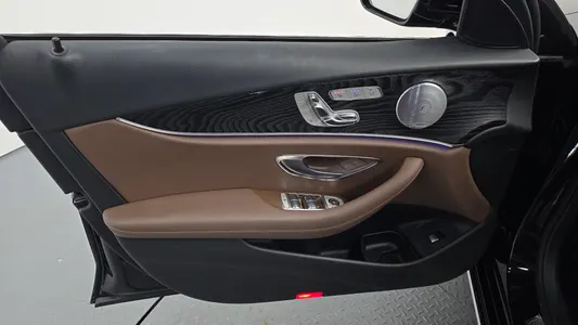 Mercedes-Benz E-Class W213 E300 4MATIC 2018 24