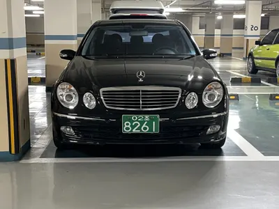 Mercedes-Benz E-Class W211 E320 2004