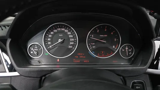 BMW 3 Series (F30) 320d 2015 8