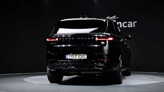 Land Rover 3 D300 HSE 2023 4