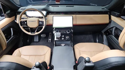 Land Rover 3 D300 HSE 2023 7