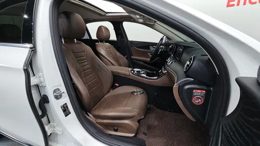 Mercedes-Benz E-Class W213 E220d 4MATIC 2017 11