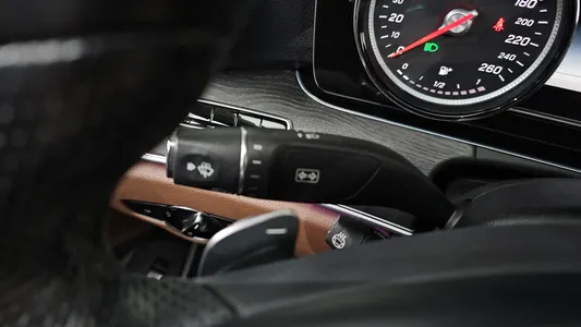 Mercedes-Benz E-Class W213 E220d 4MATIC 2017 31