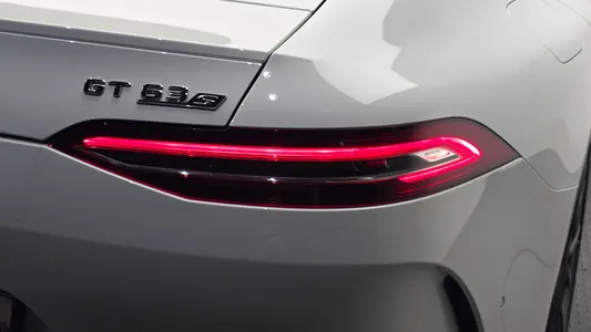 Mercedes-Benz AMG GT 4 63 S 4MATIC+ 2023 23