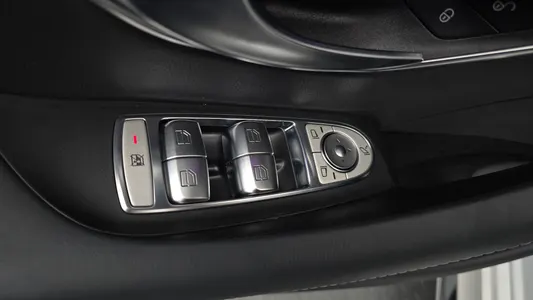 Mercedes-Benz AMG GT 4 63 S 4MATIC+ 2023 29