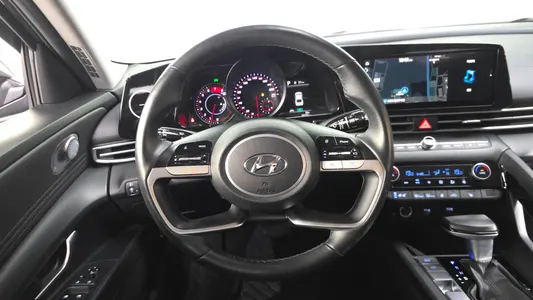 Hyundai (CN7) 1.6 2021 13
