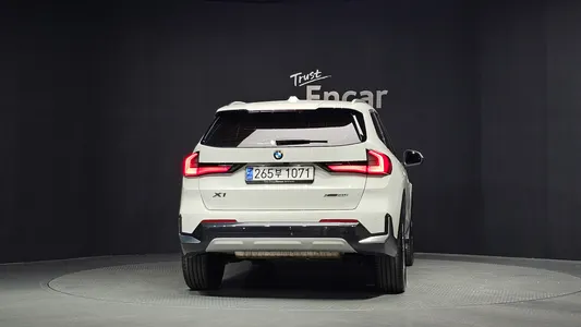 BMW X1 (U11) xDrive 20i xLine 2024 4